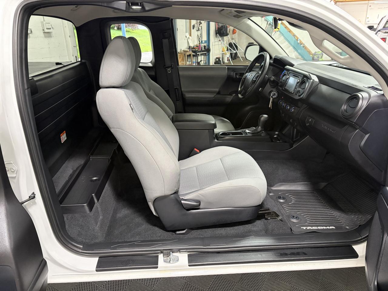 Toyota Tacoma 4WD Access Cab I4 AT SR (Natl) 2019