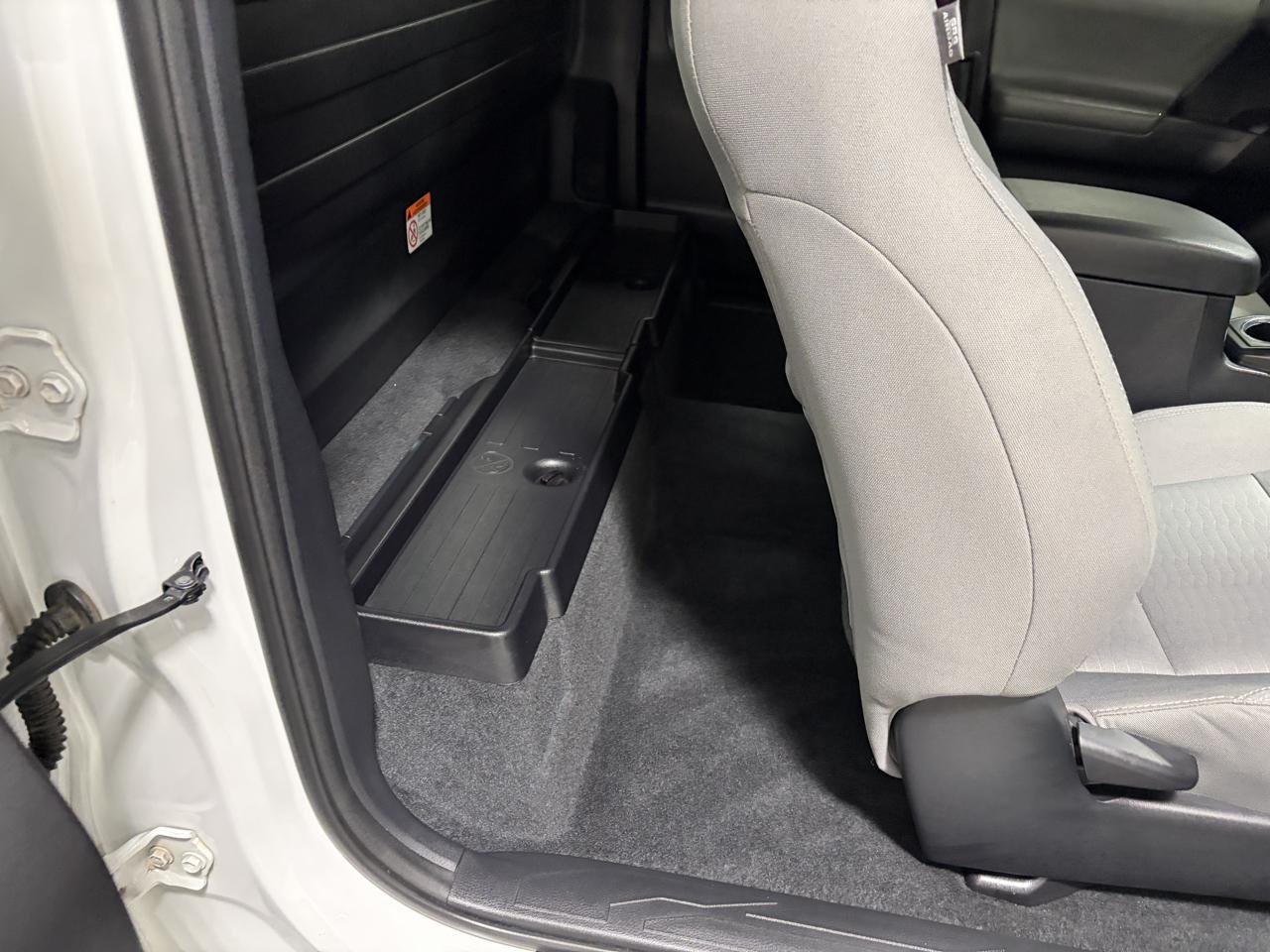 Toyota Tacoma 4WD Access Cab I4 AT SR (Natl) 2019