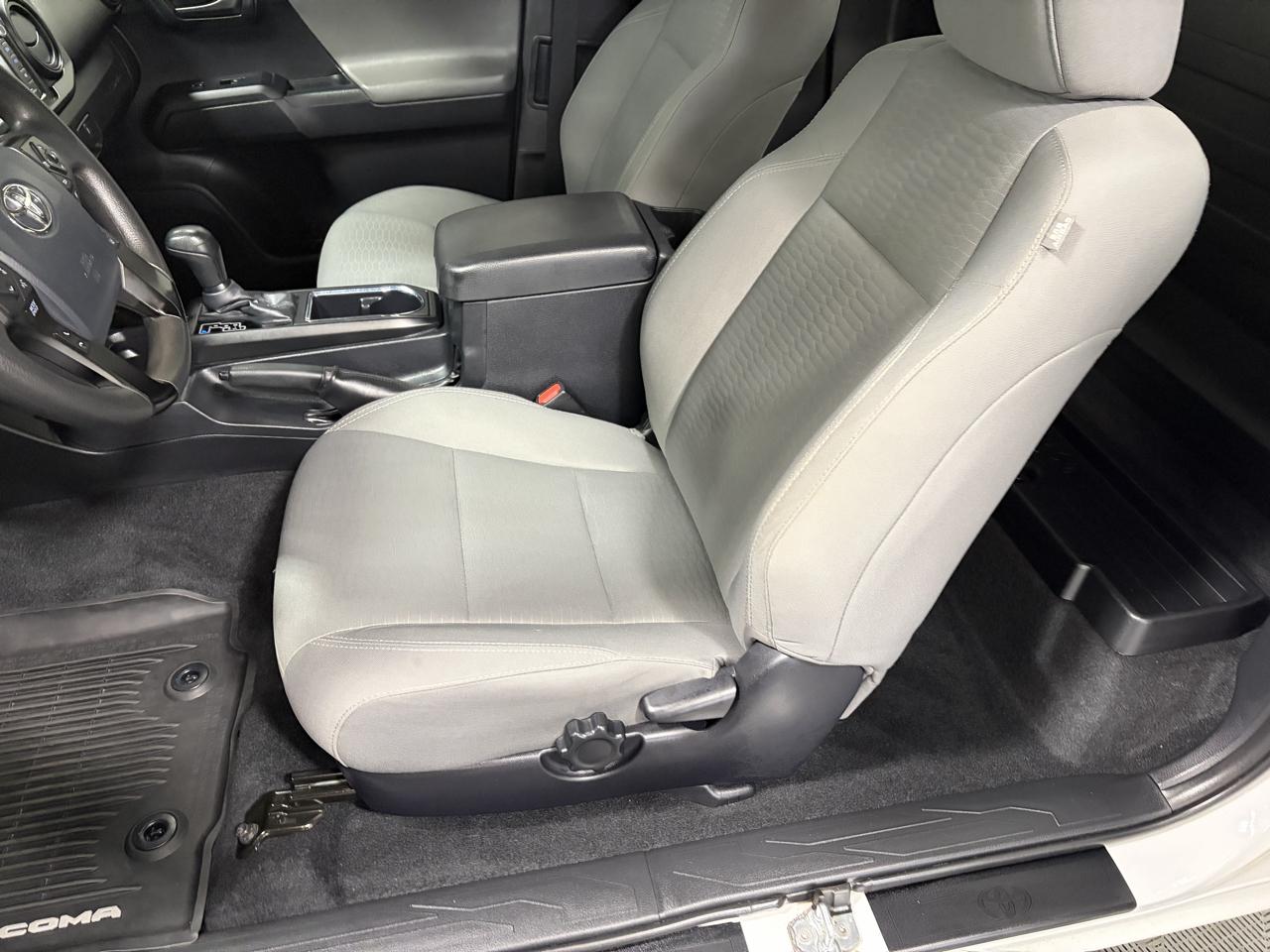 Toyota Tacoma 4WD Access Cab I4 AT SR (Natl) 2019