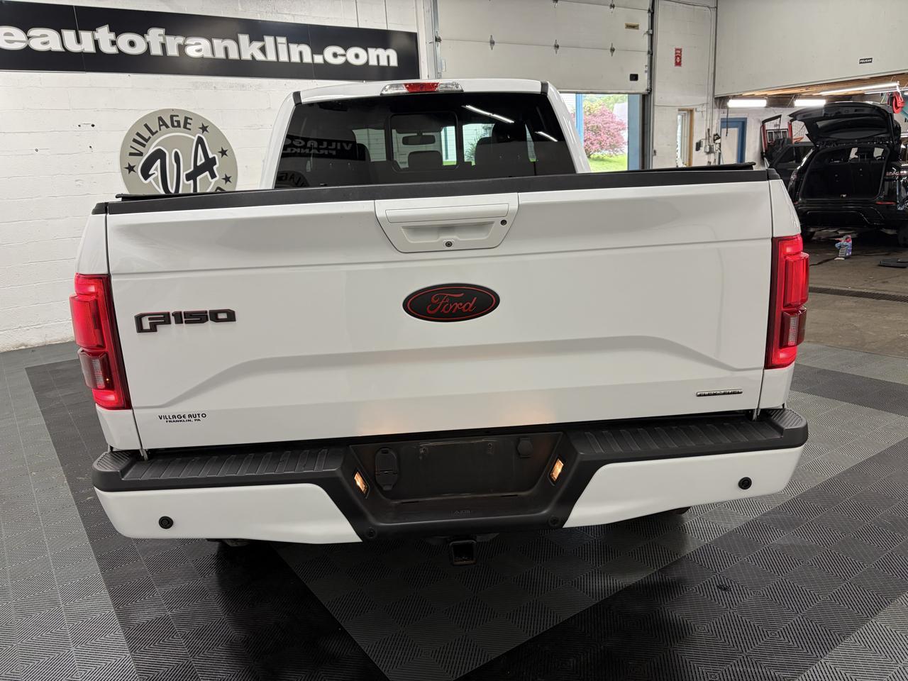 Ford F-150 4WD SuperCab 145" Lariat 2015