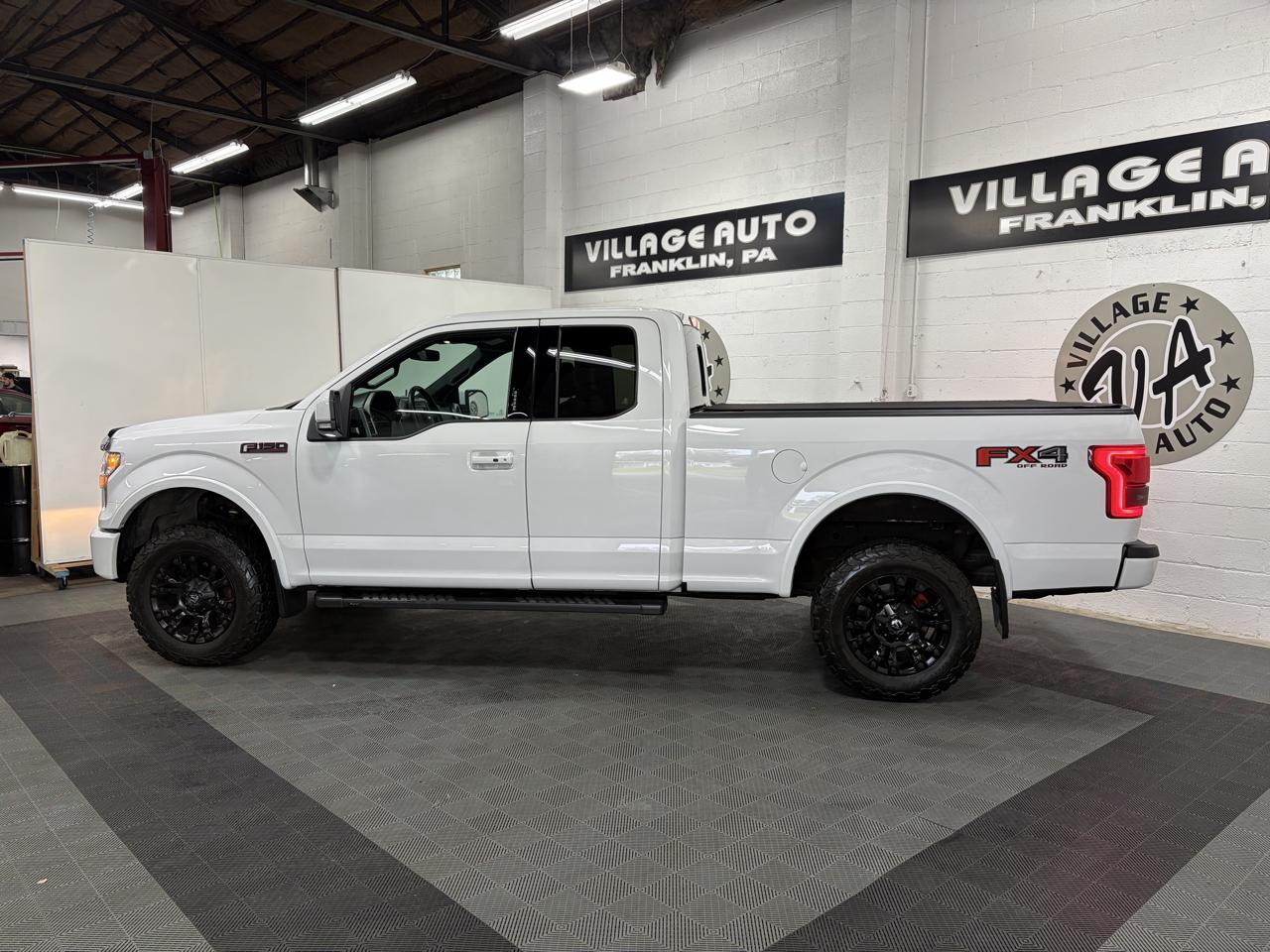 Ford F-150 4WD SuperCab 145" Lariat 2015