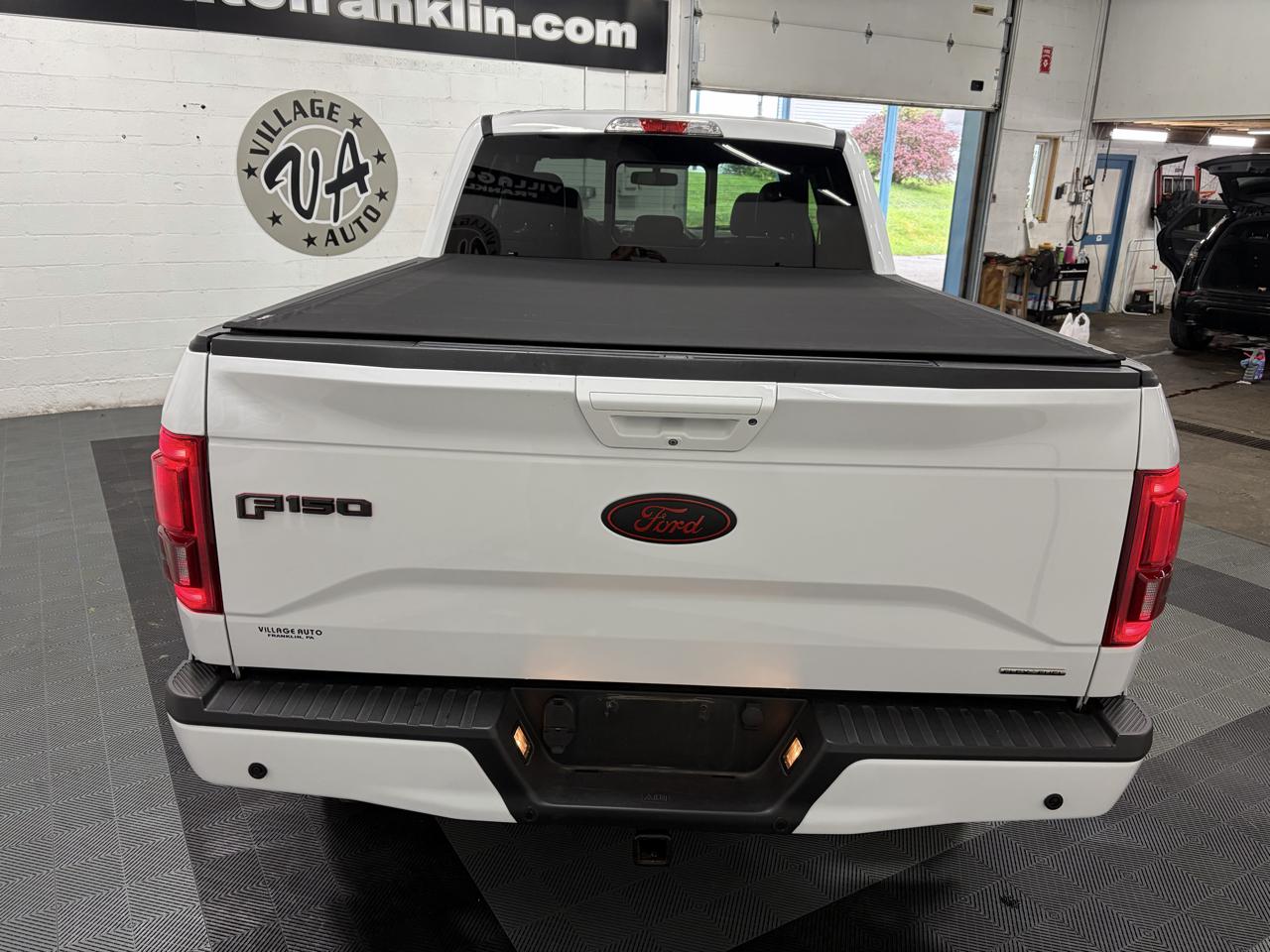 Ford F-150 4WD SuperCab 145" Lariat 2015