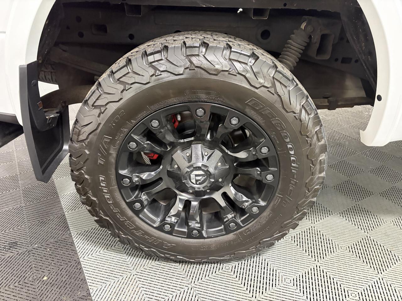 Ford F-150 4WD SuperCab 145" Lariat 2015