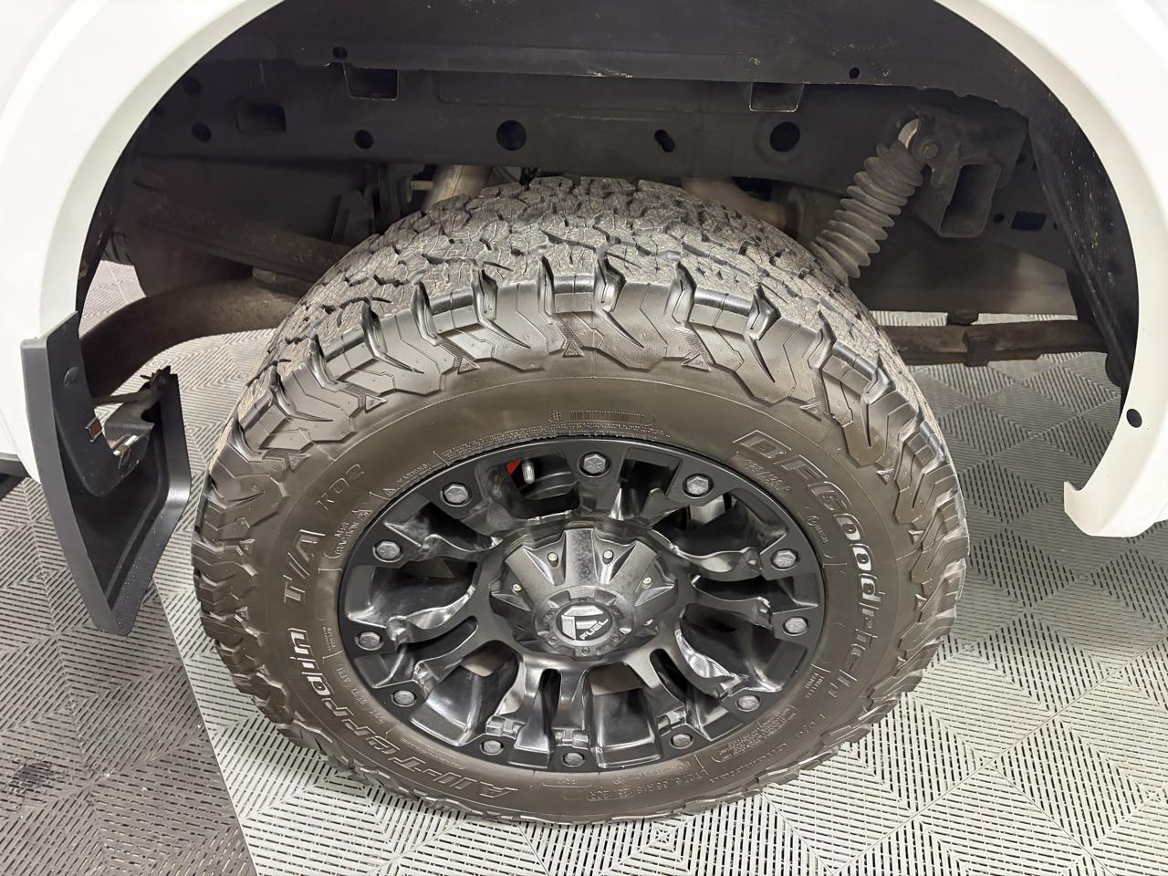 Ford F-150 4WD SuperCab 145" Lariat 2015