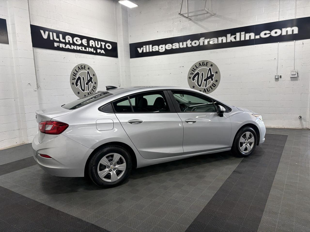 Chevrolet Cruze LS Auto 2018