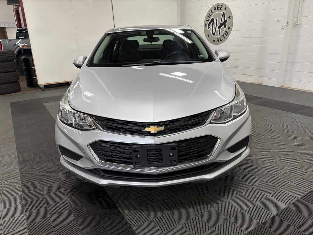 Chevrolet Cruze LS Auto 2018