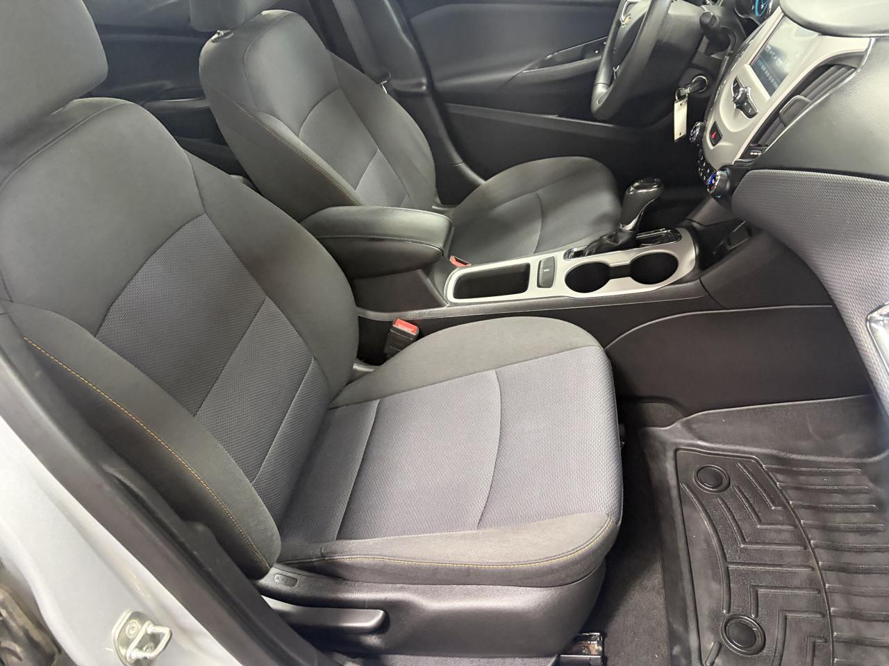 Chevrolet Cruze LS Auto 2018