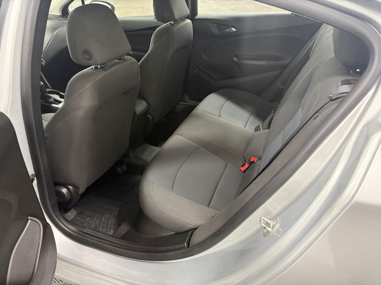 Chevrolet Cruze LS Auto 2018