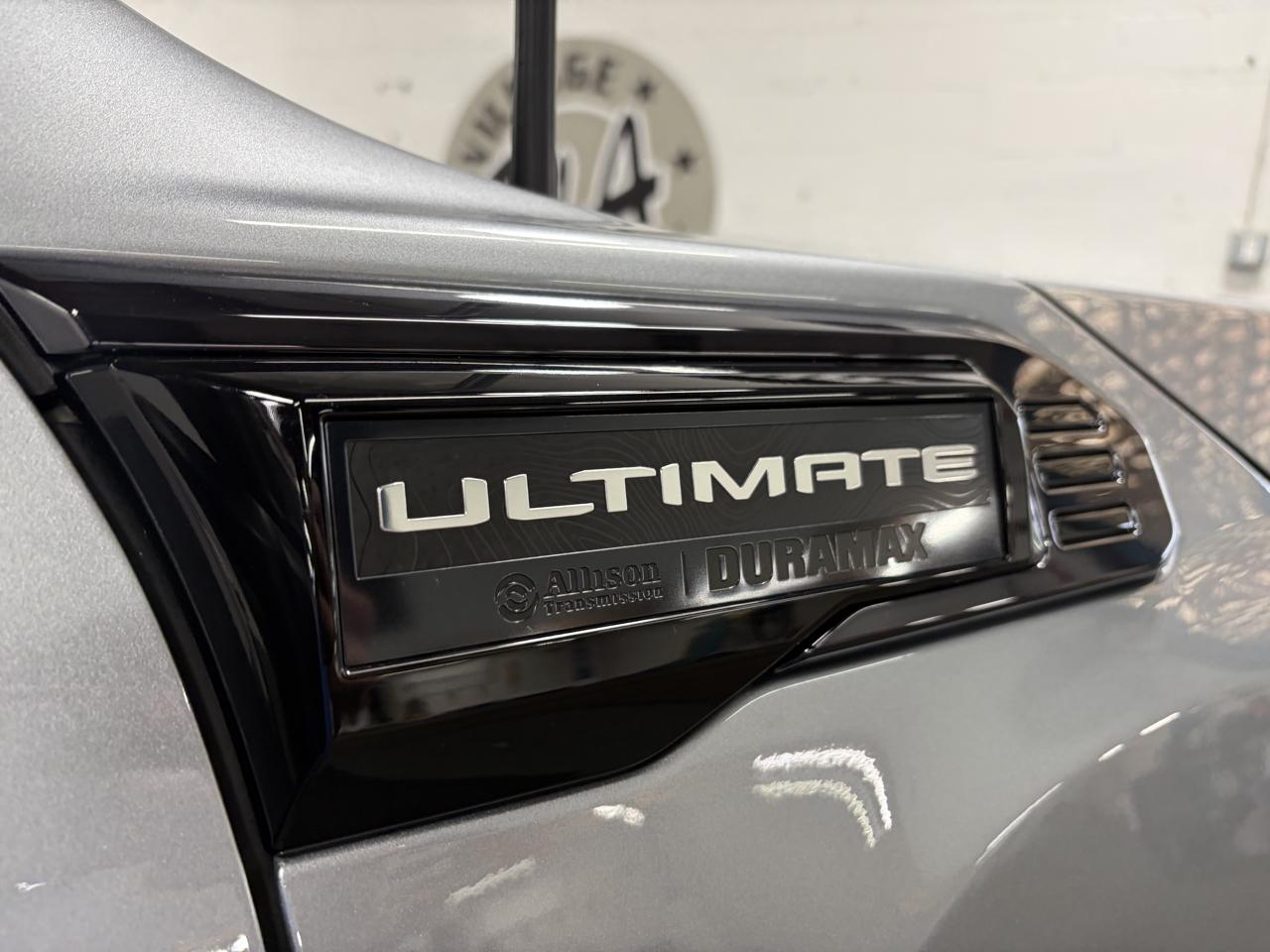 GMC Sierra 3500HD Denali Ultimate Crew Cab 4WD 2025