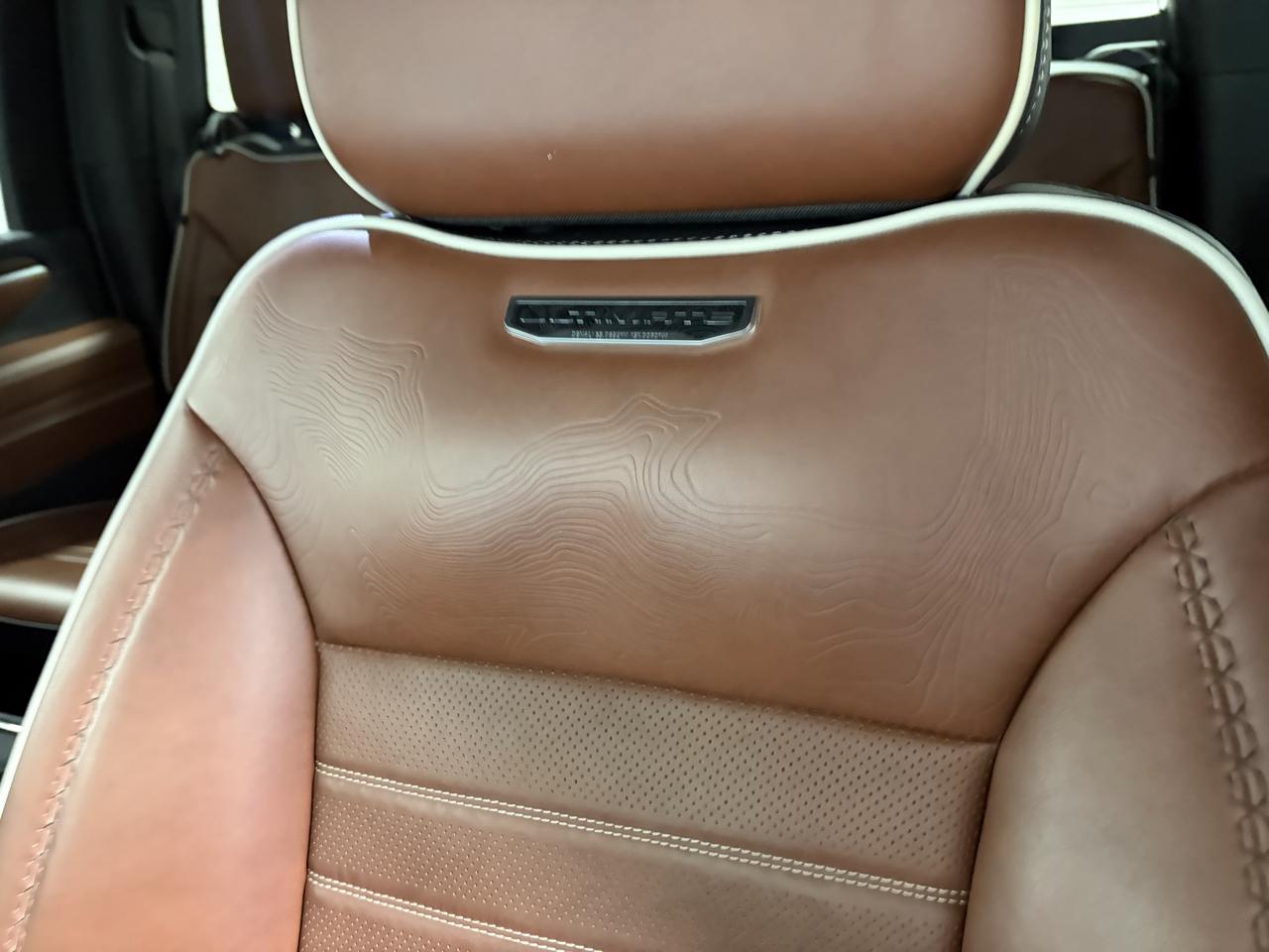 GMC Sierra 3500HD Denali Ultimate Crew Cab 4WD 2025
