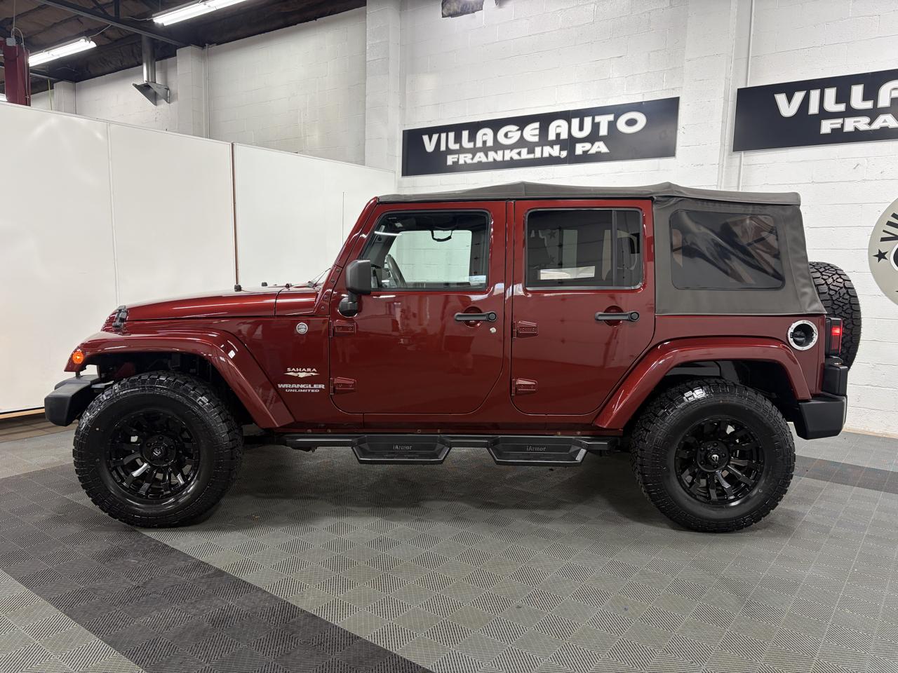 Jeep Wrangler Unlimited Sahara 4WD 2010