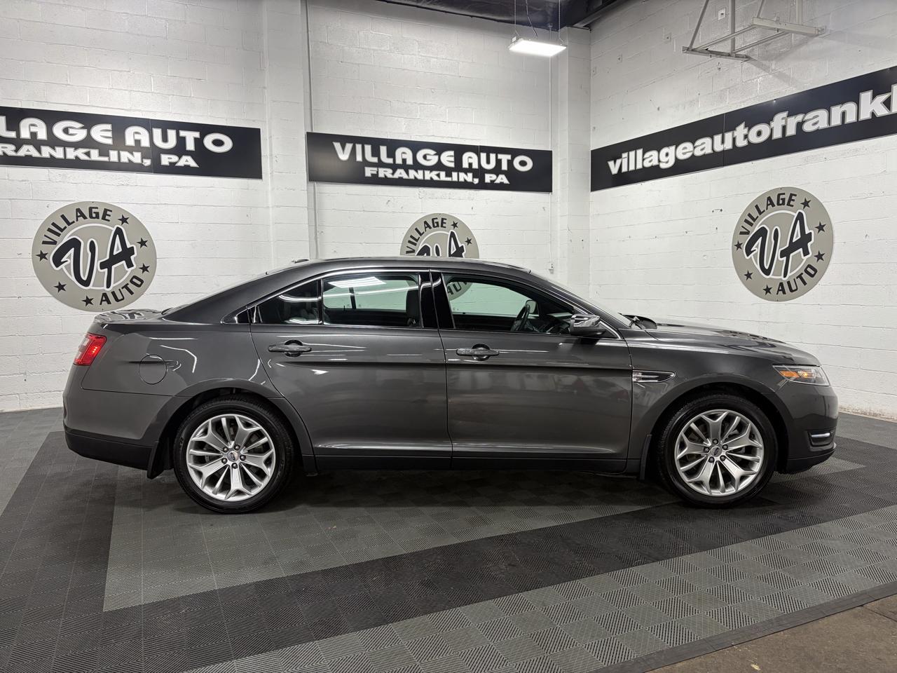 Ford Taurus Limited AWD 2019