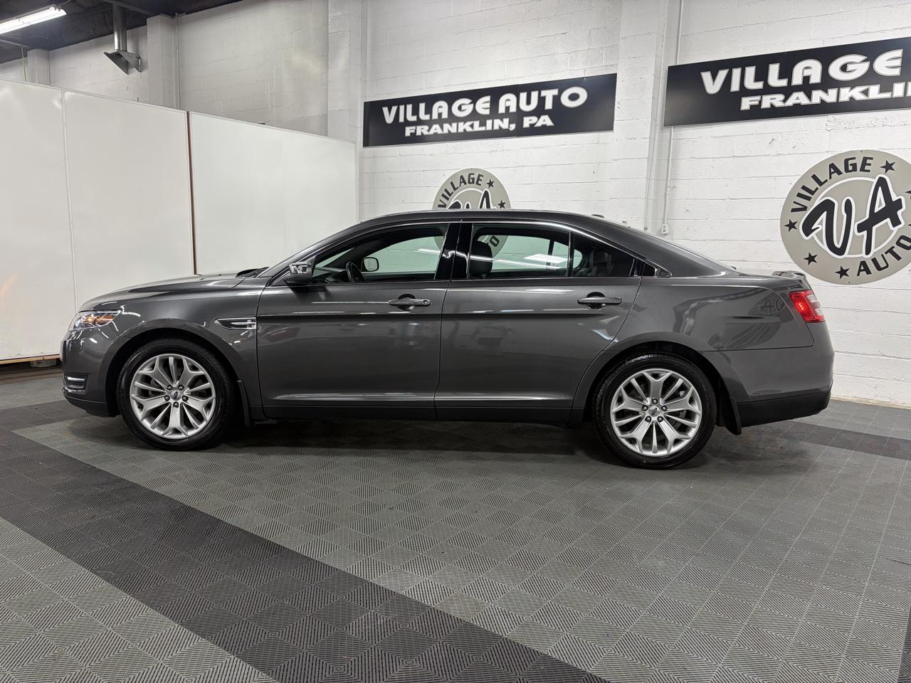 Ford Taurus Limited AWD 2019