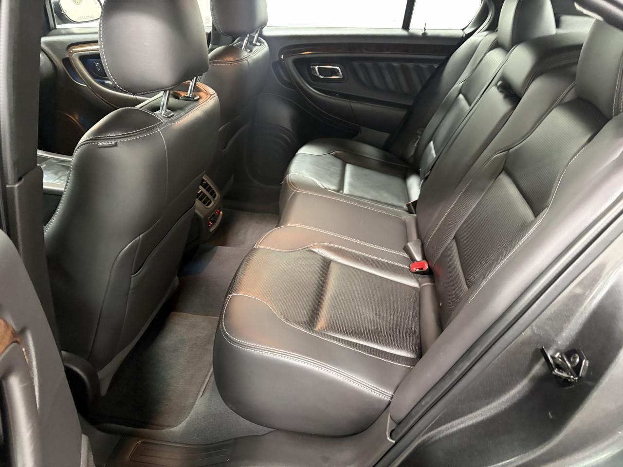 Ford Taurus Limited AWD 2019