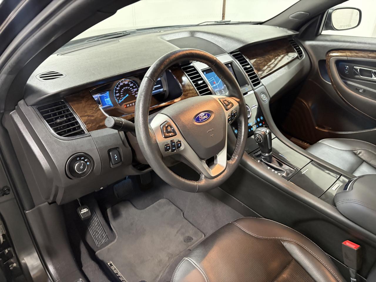 Ford Taurus Limited AWD 2019