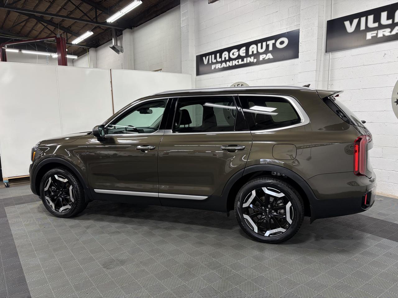 Kia Telluride S AWD 2025