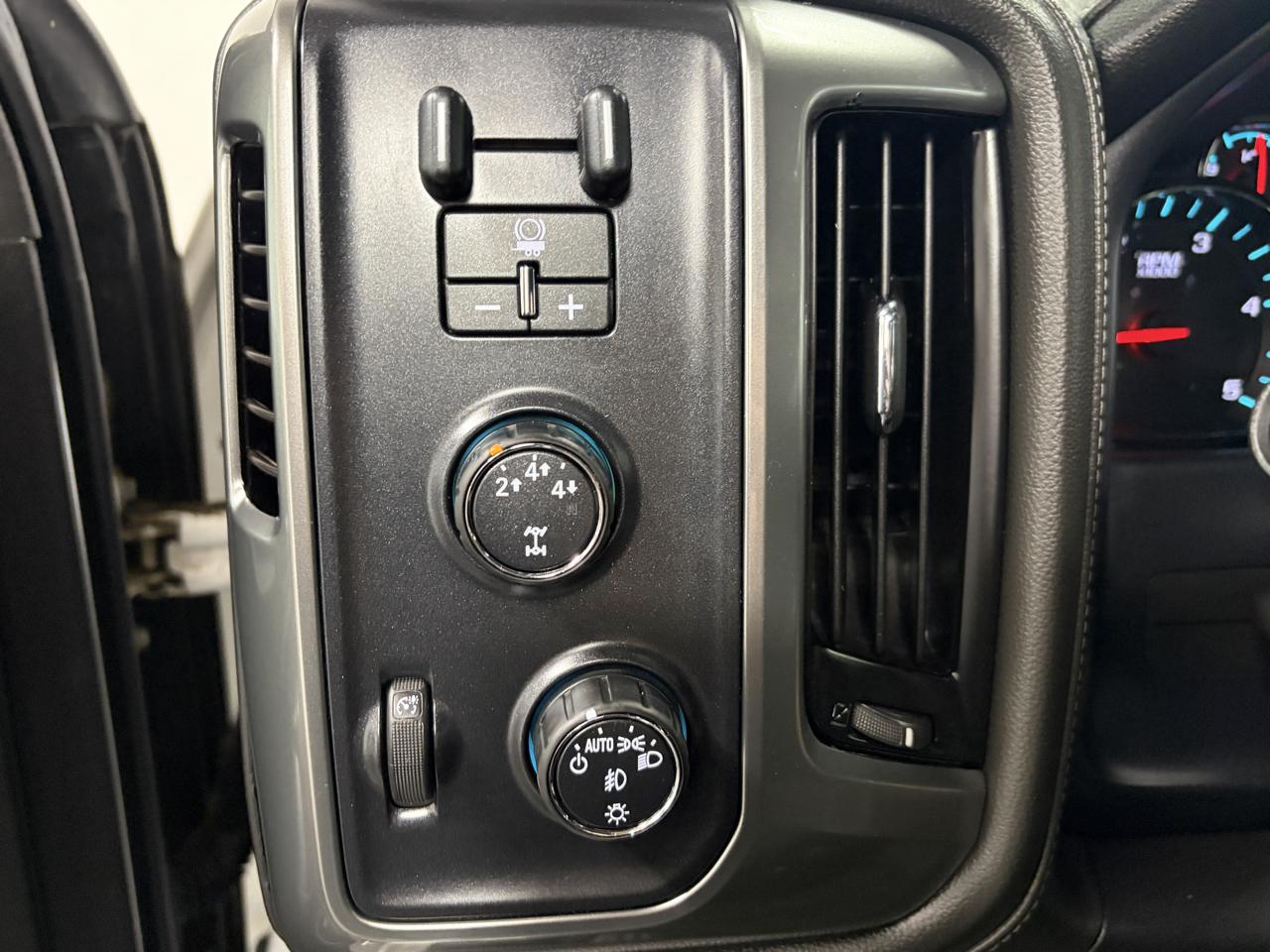 Chevrolet Silverado 3500HD 4WD Crew Cab 167.7" LTZ 2016