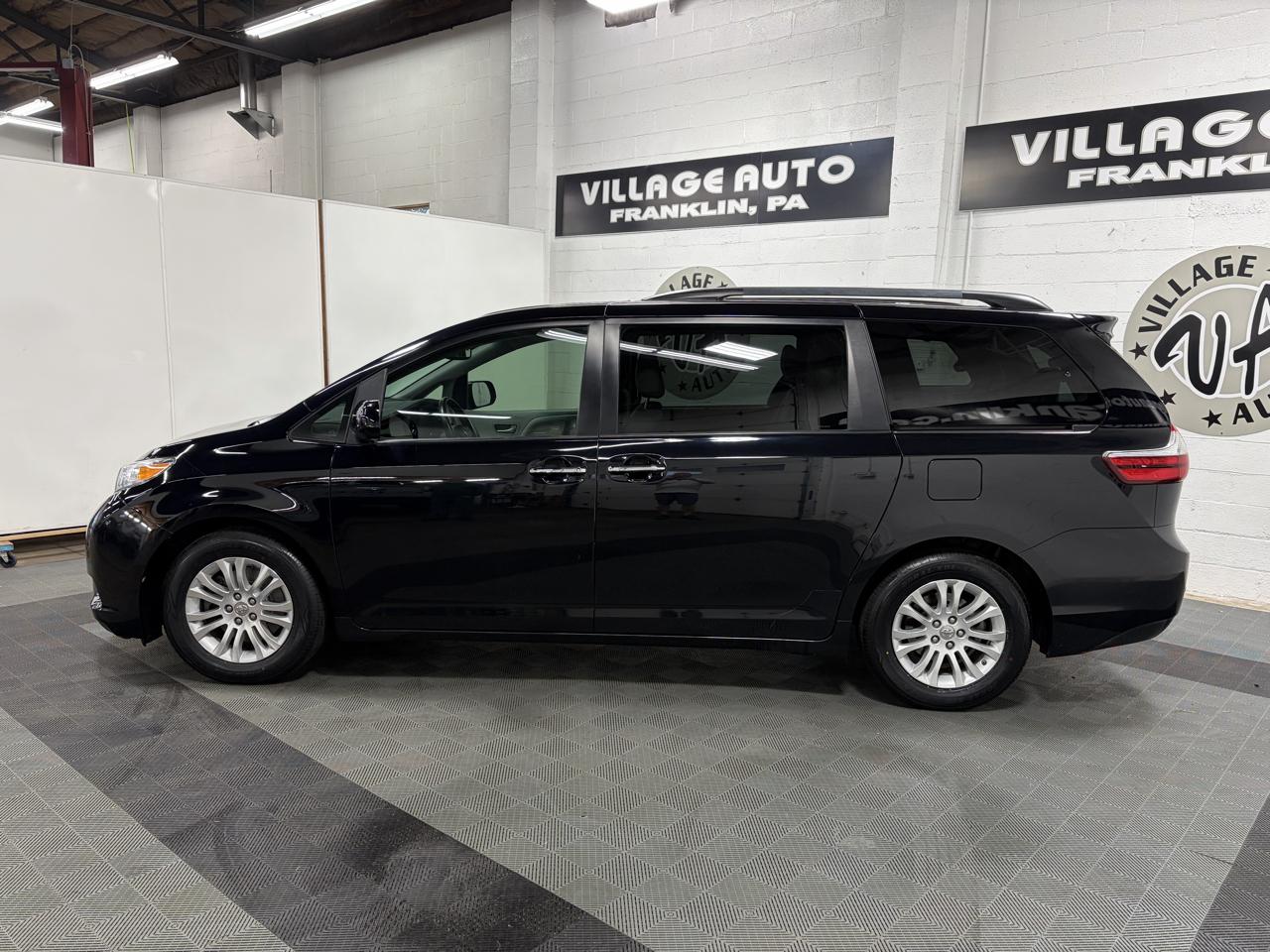 Toyota Sienna 5dr 8-Pass Van XLE Premium FWD (Natl) 2015