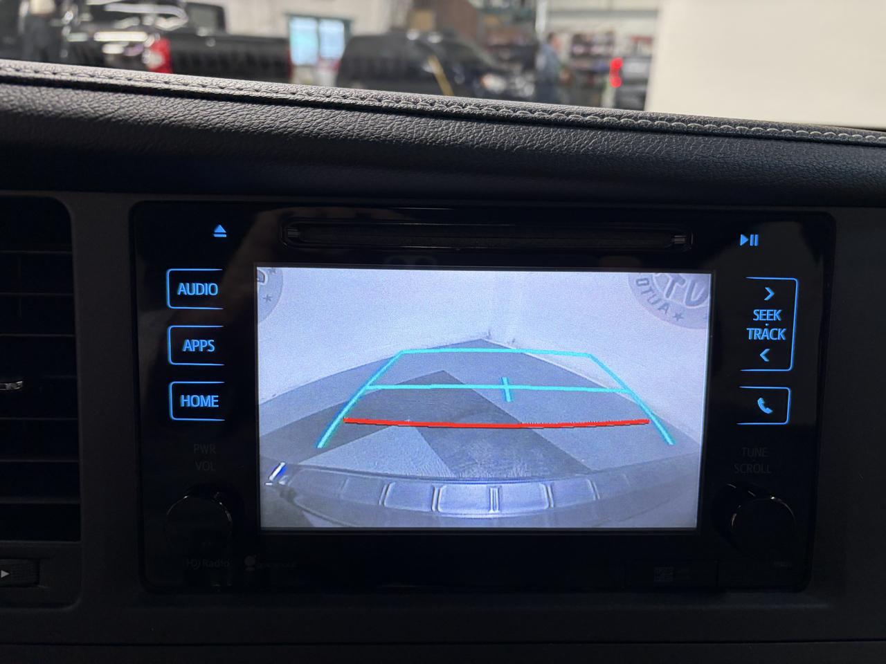 Toyota Sienna 5dr 8-Pass Van XLE Premium FWD (Natl) 2015