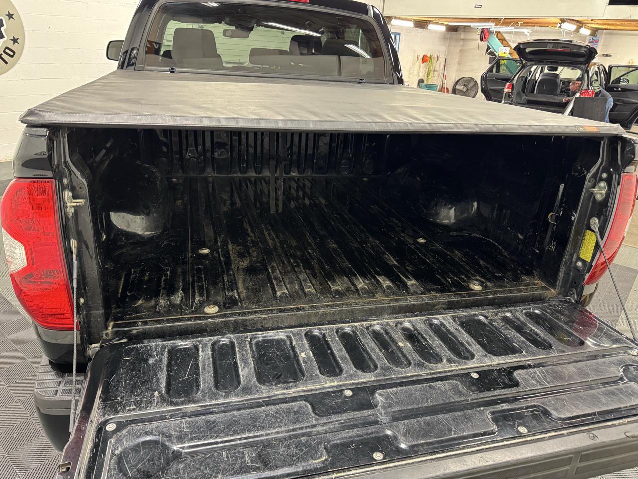 Toyota Tundra 4WD  2019