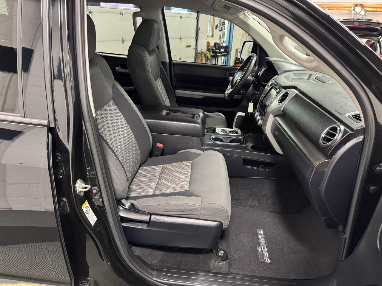 Toyota Tundra 4WD  2019