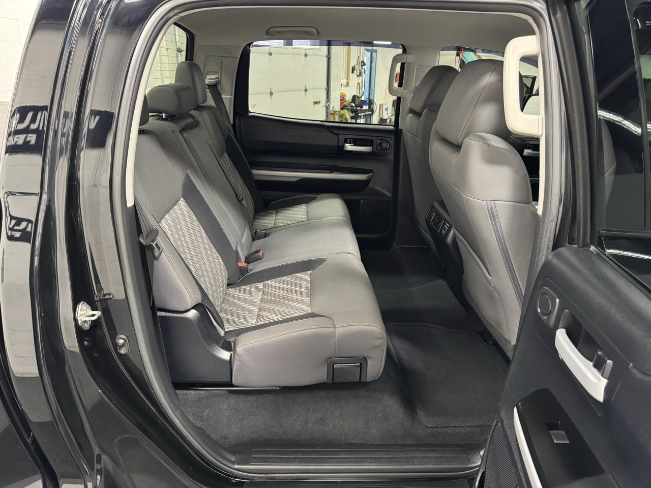 Toyota Tundra 4WD  2019