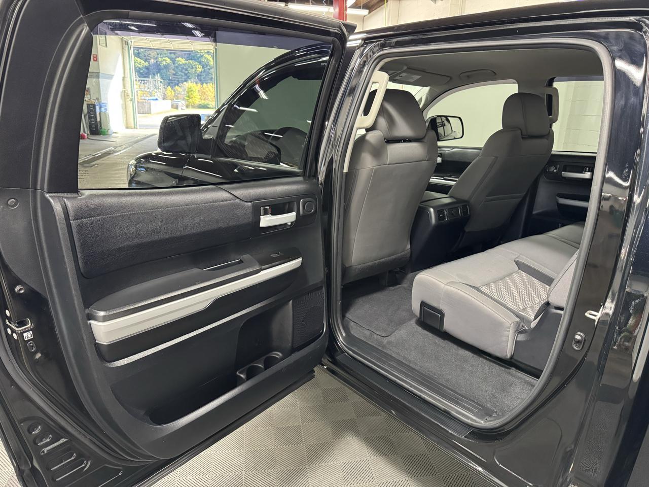 Toyota Tundra 4WD  2019