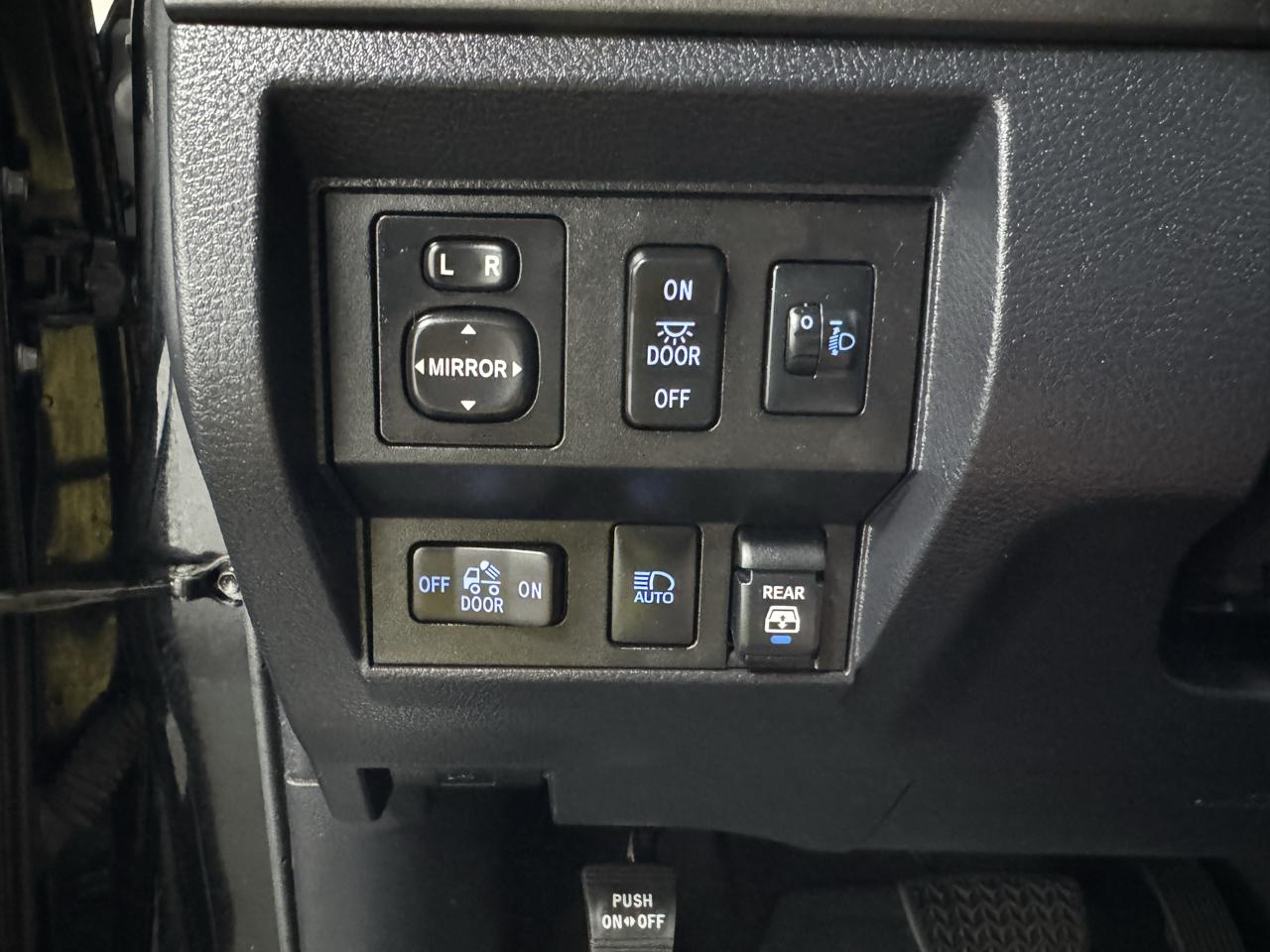 Toyota Tundra 4WD  2019