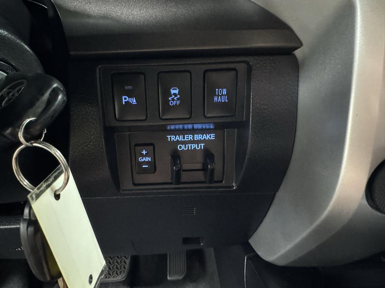 Toyota Tundra 4WD  2019