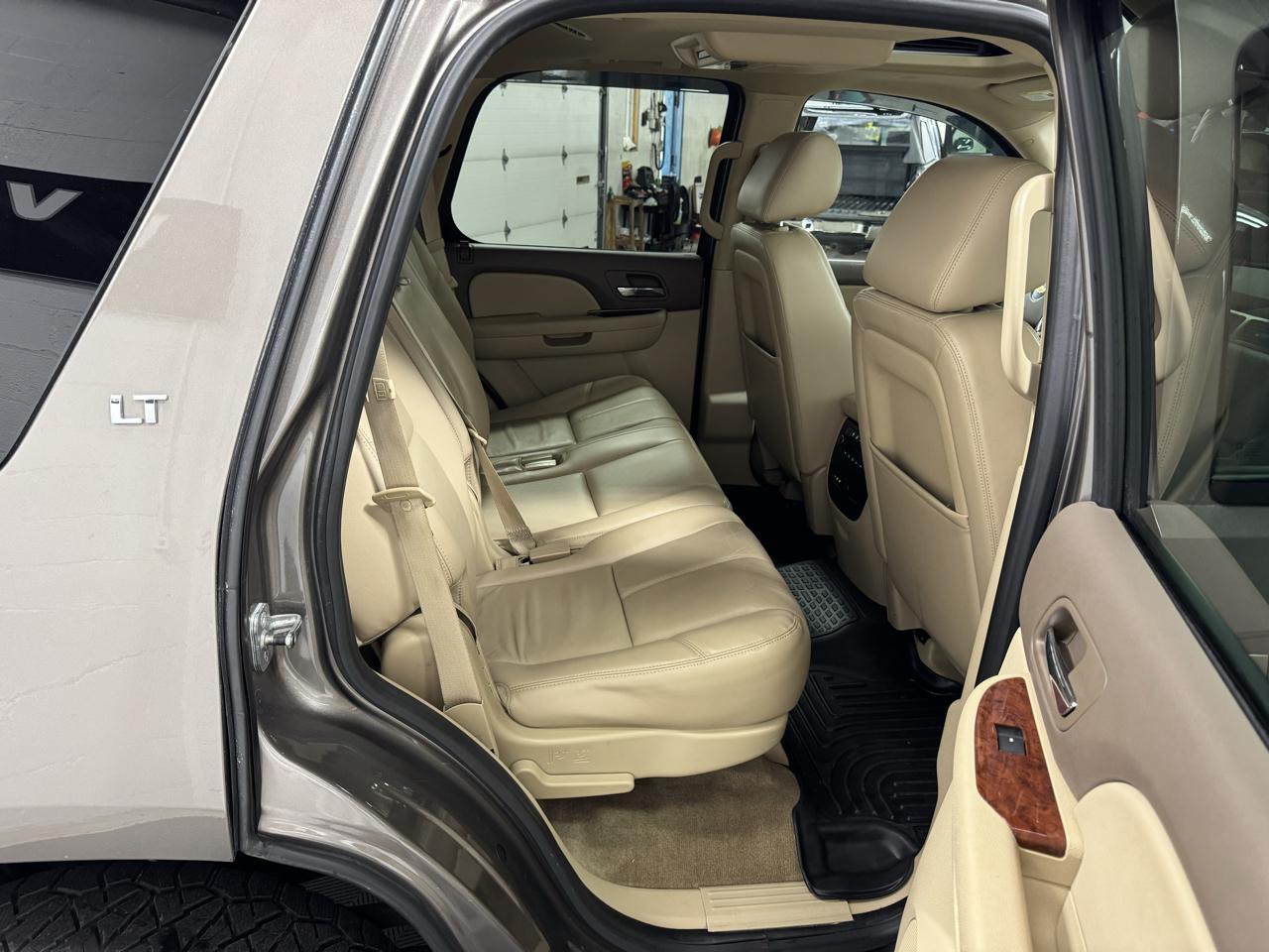 Chevrolet Tahoe 4WD 4dr 1500 LT 2011