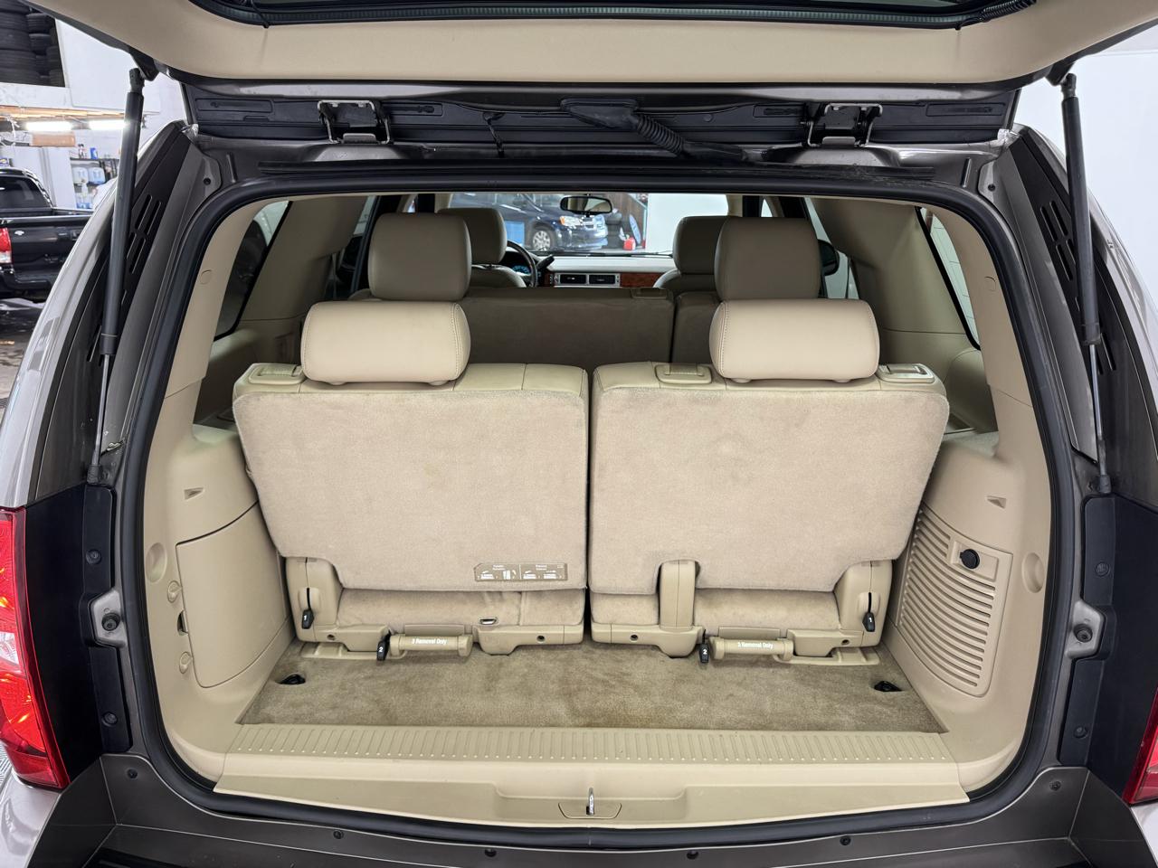 Chevrolet Tahoe 4WD 4dr 1500 LT 2011
