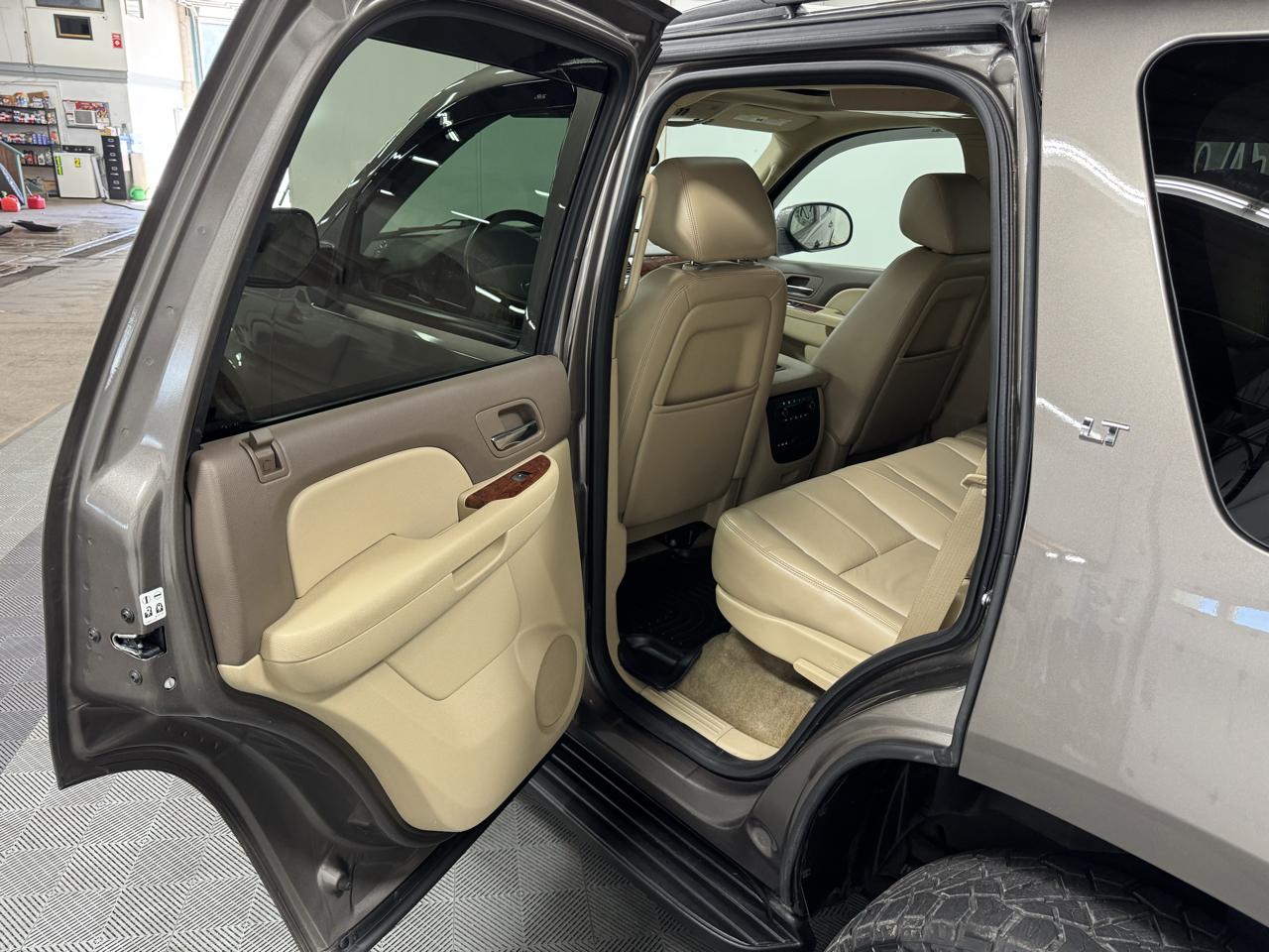 Chevrolet Tahoe 4WD 4dr 1500 LT 2011