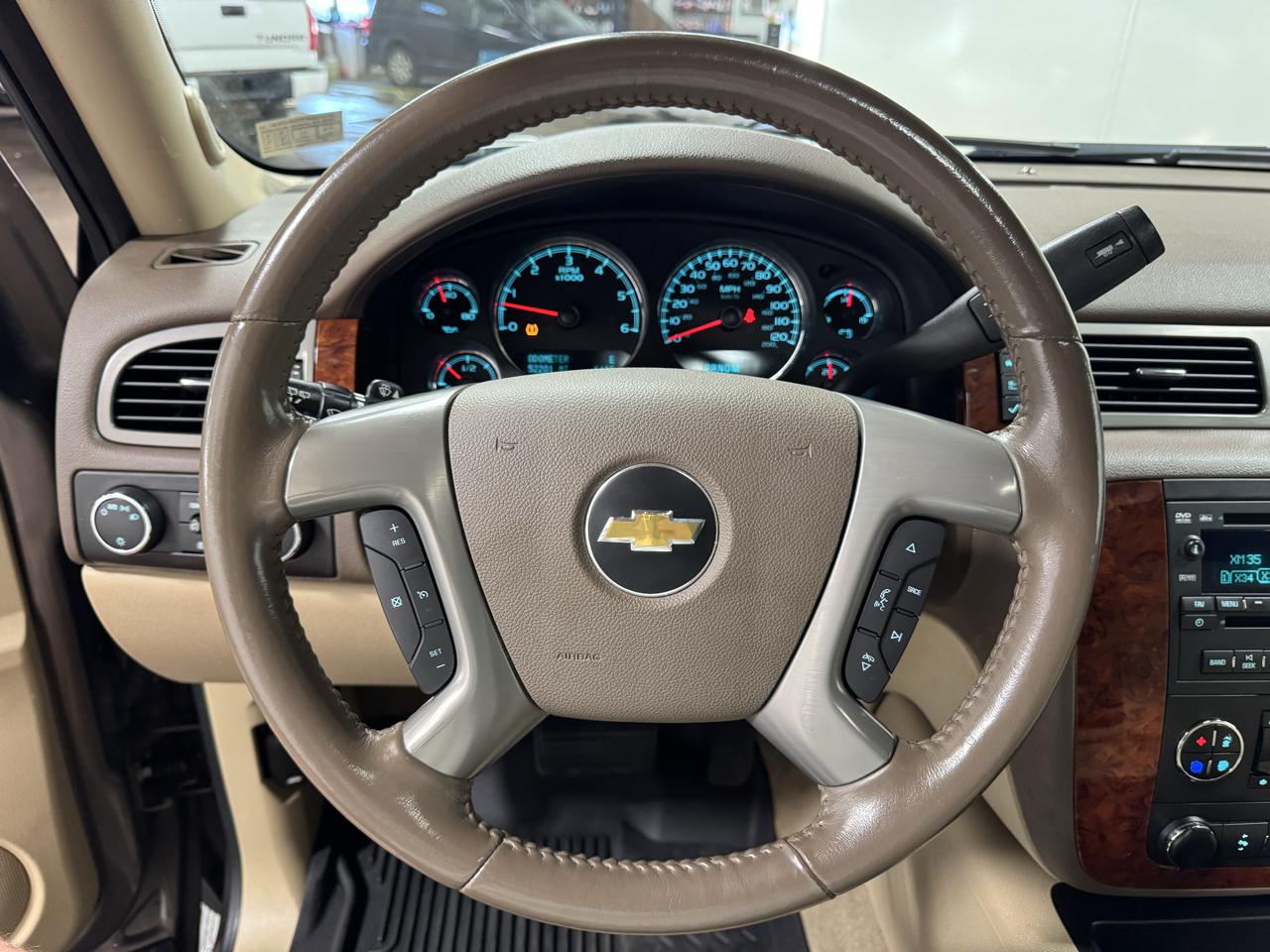 Chevrolet Tahoe 4WD 4dr 1500 LT 2011
