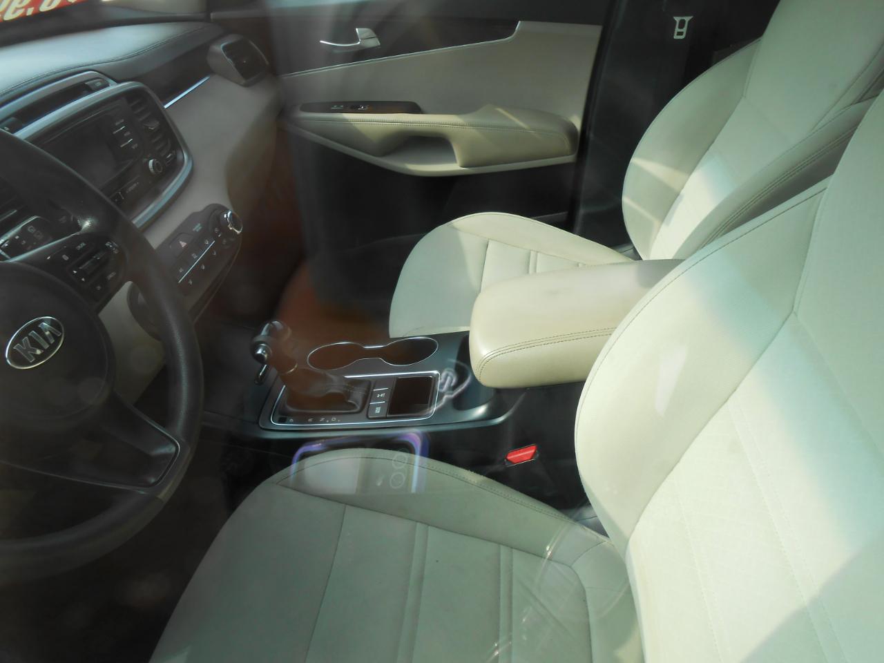 Kia Sorento LX V6 AWD 2016