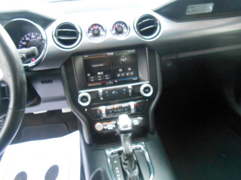 Ford Mustang EcoBoost Coupe 2015