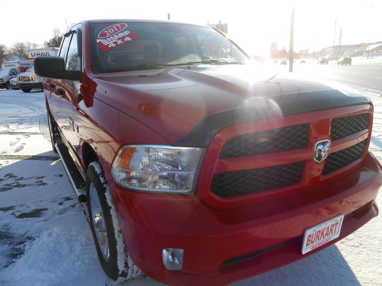 RAM 1500 Tradesman Quad Cab 4WD 2017