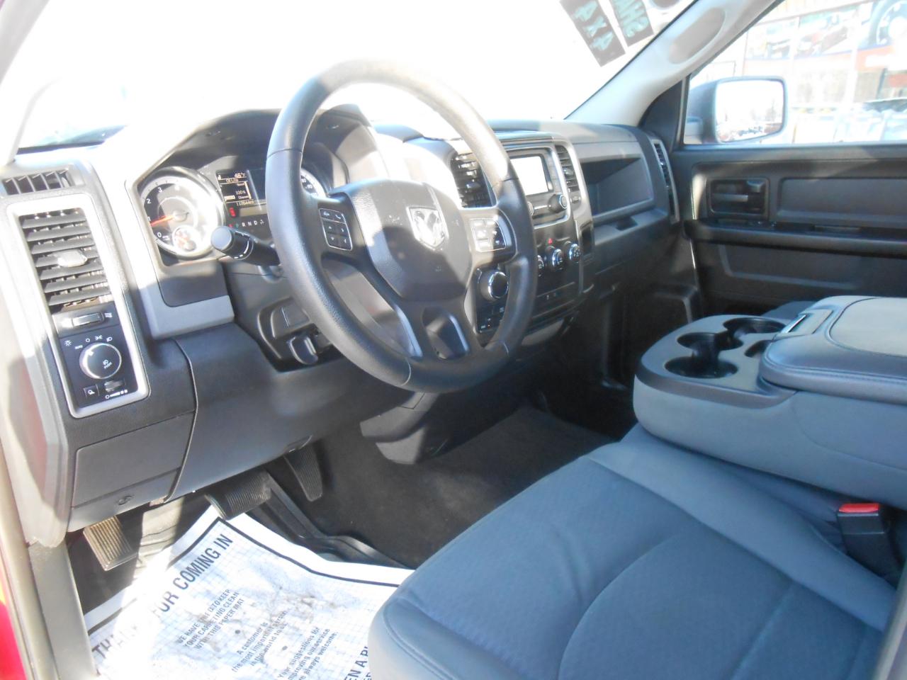 RAM 1500 Tradesman Quad Cab 4WD 2017