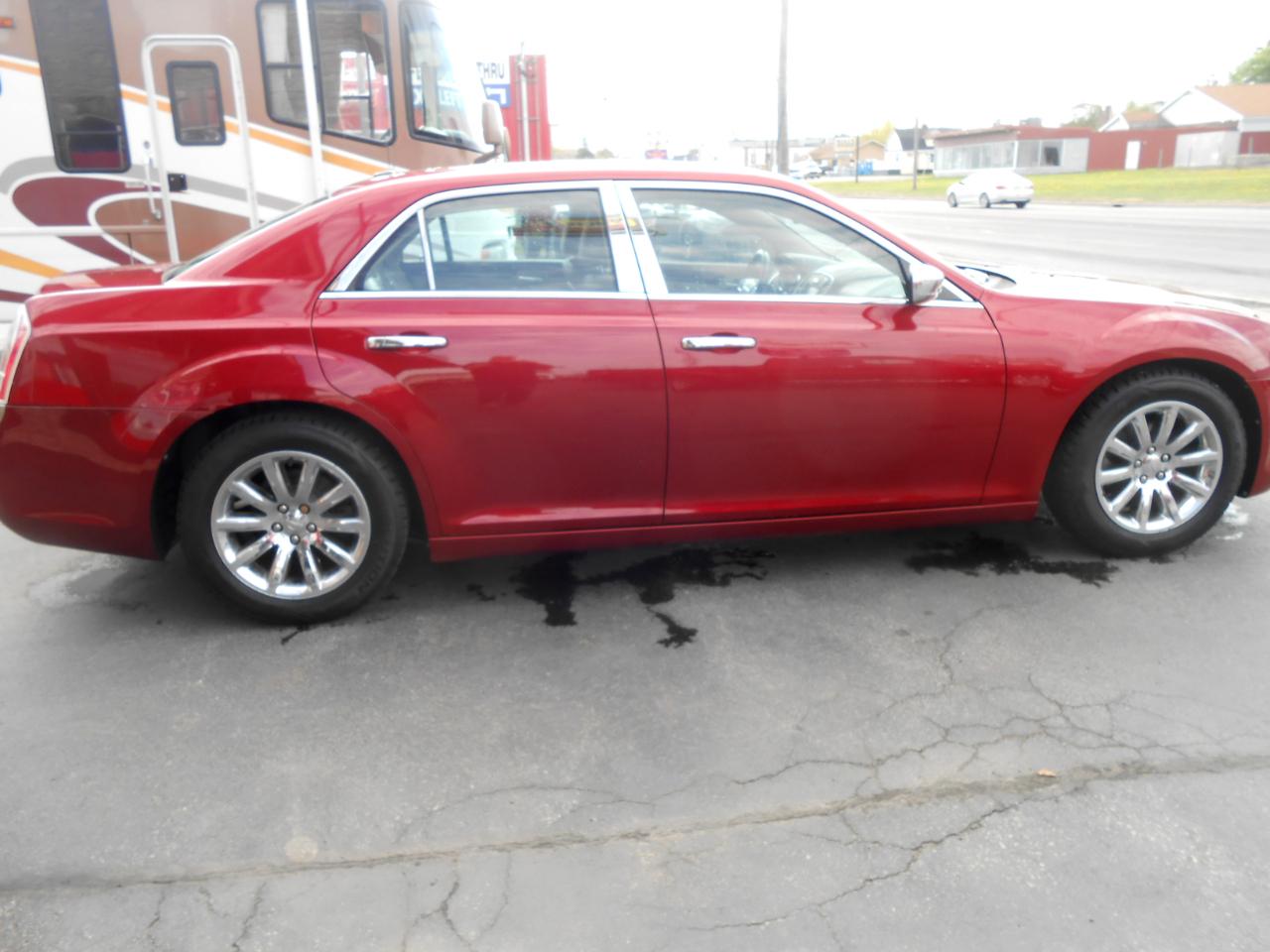 Chrysler 300 Limited RWD 2012