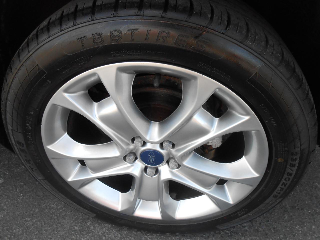 Ford Escape Titanium 4WD 2014
