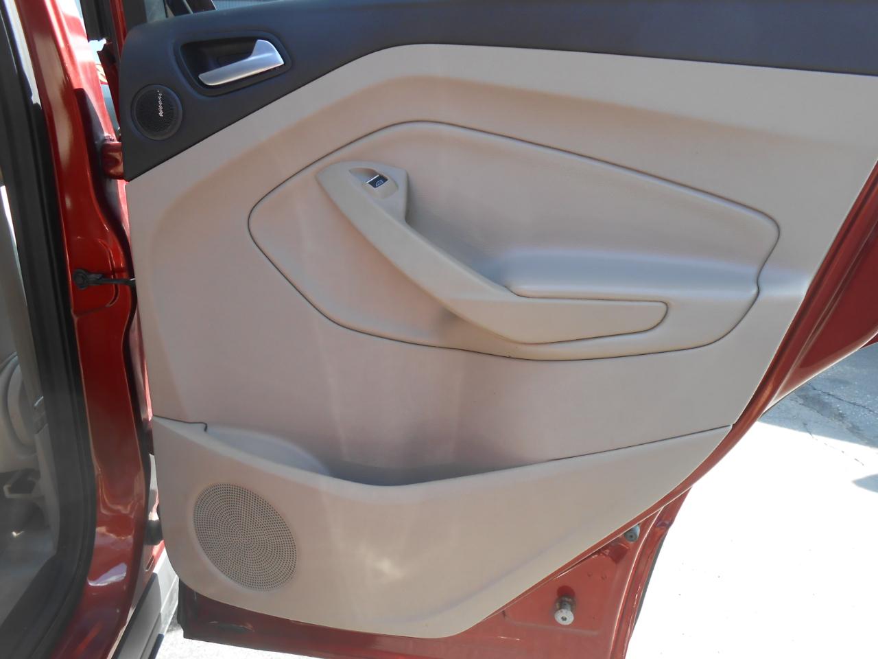 Ford Escape Titanium 4WD 2014