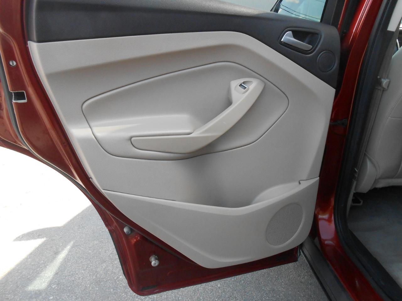 Ford Escape Titanium 4WD 2014
