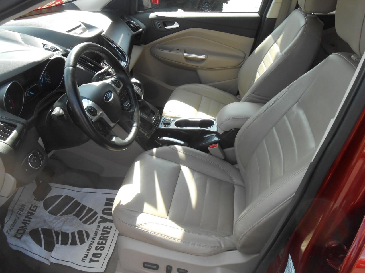 Ford Escape Titanium 4WD 2014