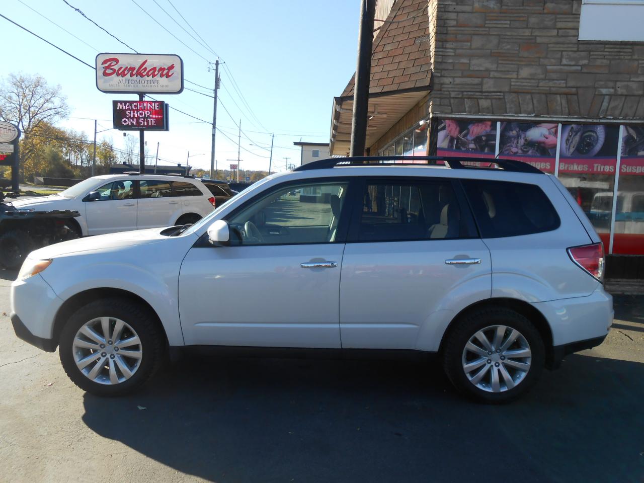 Subaru Forester 2.5X Premium 2011