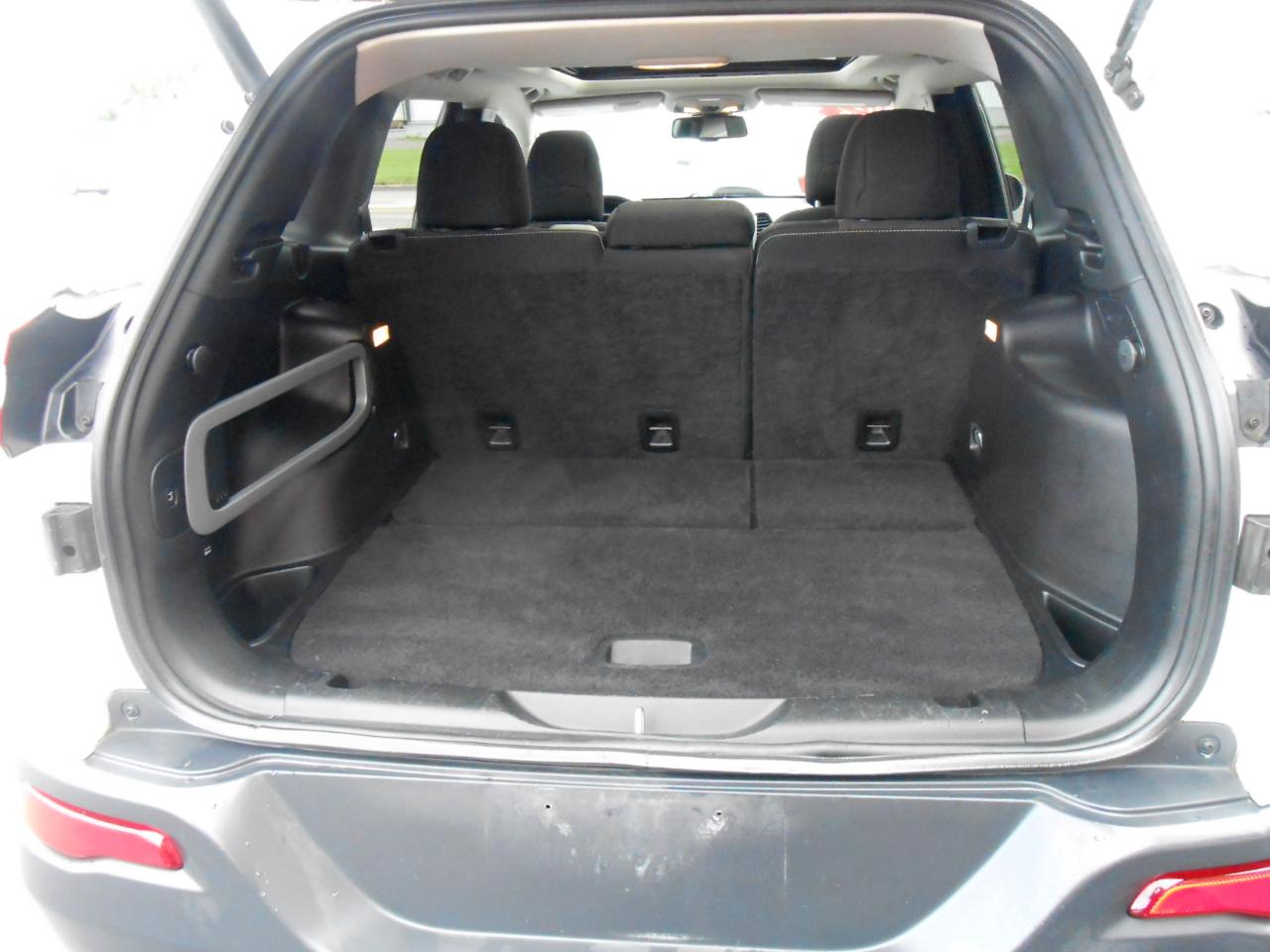 Jeep Cherokee 4WD 4dr Latitude Altitude 2015