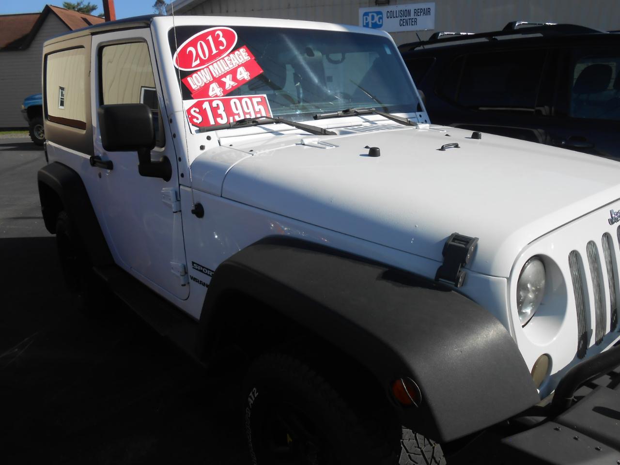 Jeep Wrangler Sport 4WD 2013