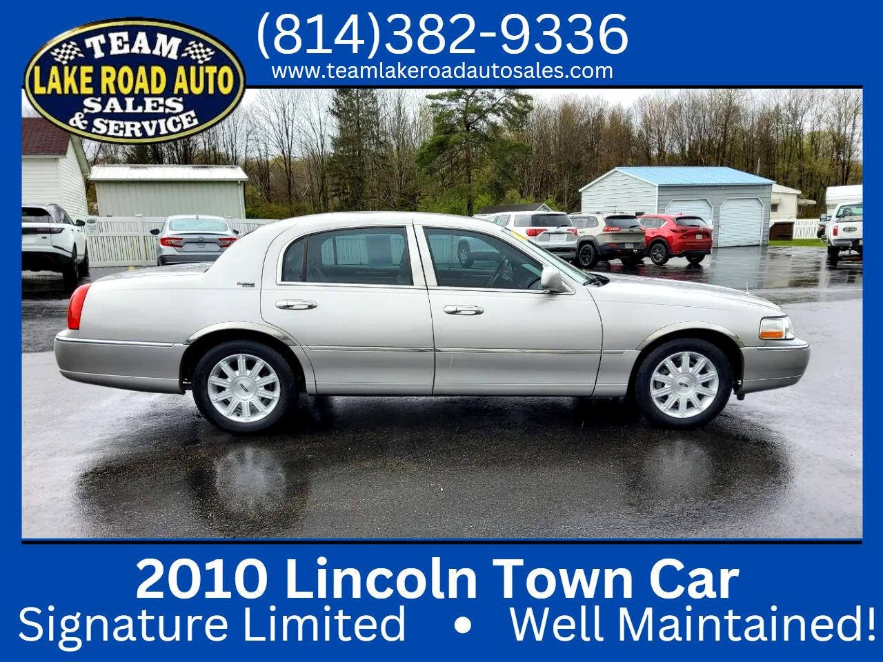 2010 Lincoln Town Car 4dr Sdn Signature Limited