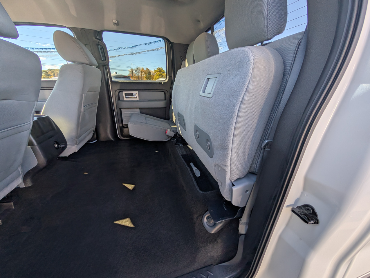 Ford F-150 4WD SuperCrew 145" XLT 2011