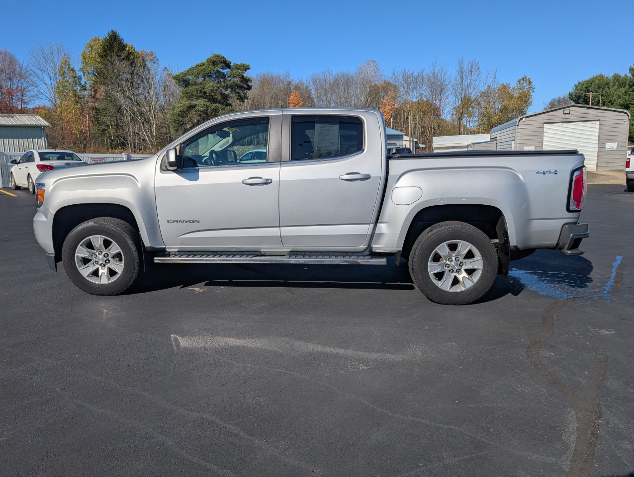 GMC Canyon 4WD Crew Cab 128.3" SLE 2017