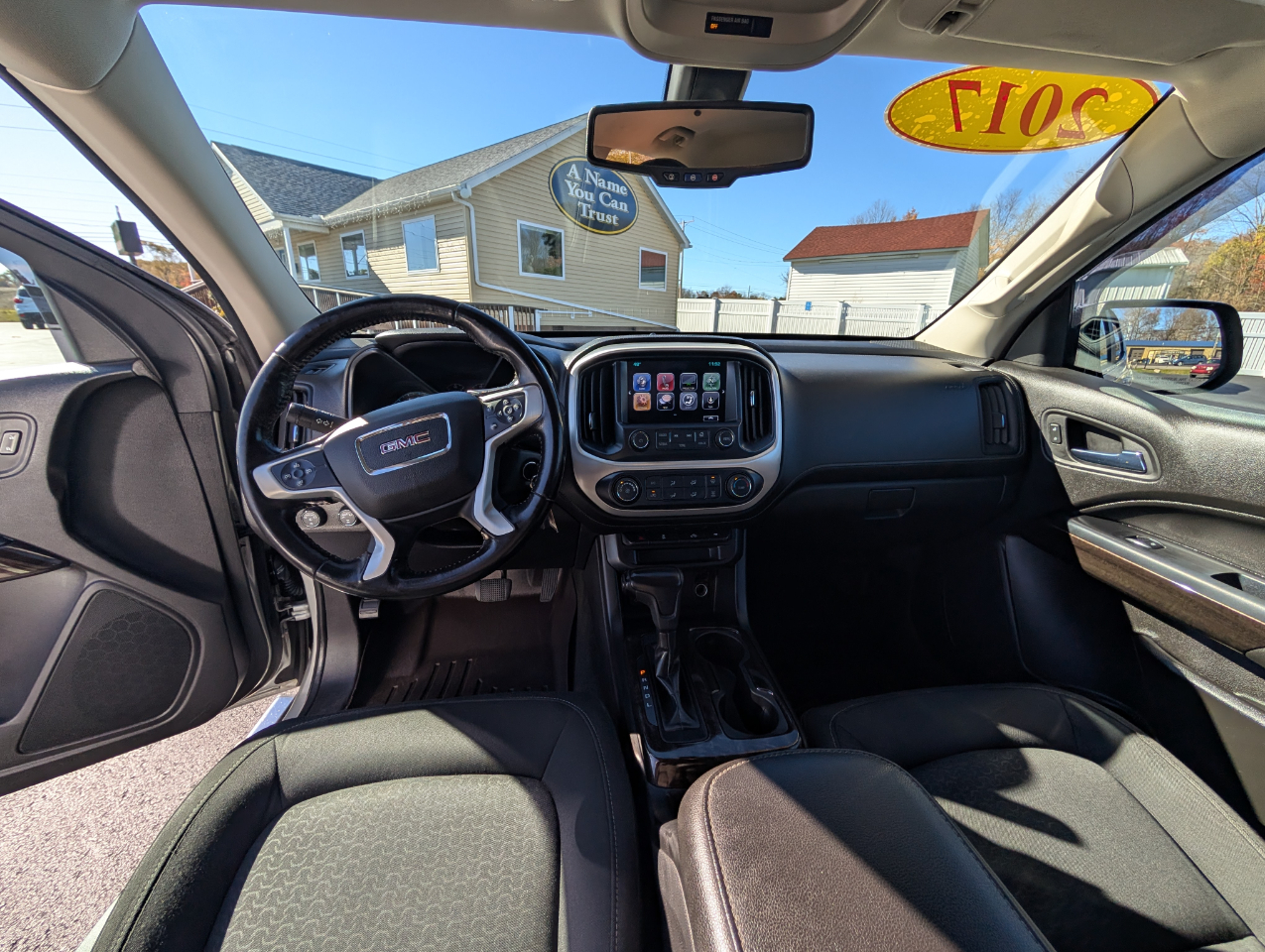 GMC Canyon 4WD Crew Cab 128.3" SLE 2017