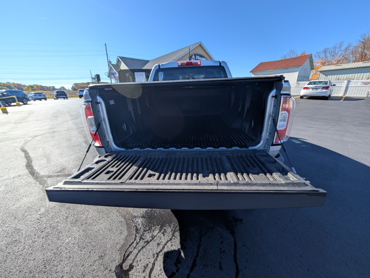 GMC Canyon 4WD Crew Cab 128.3" SLE 2017